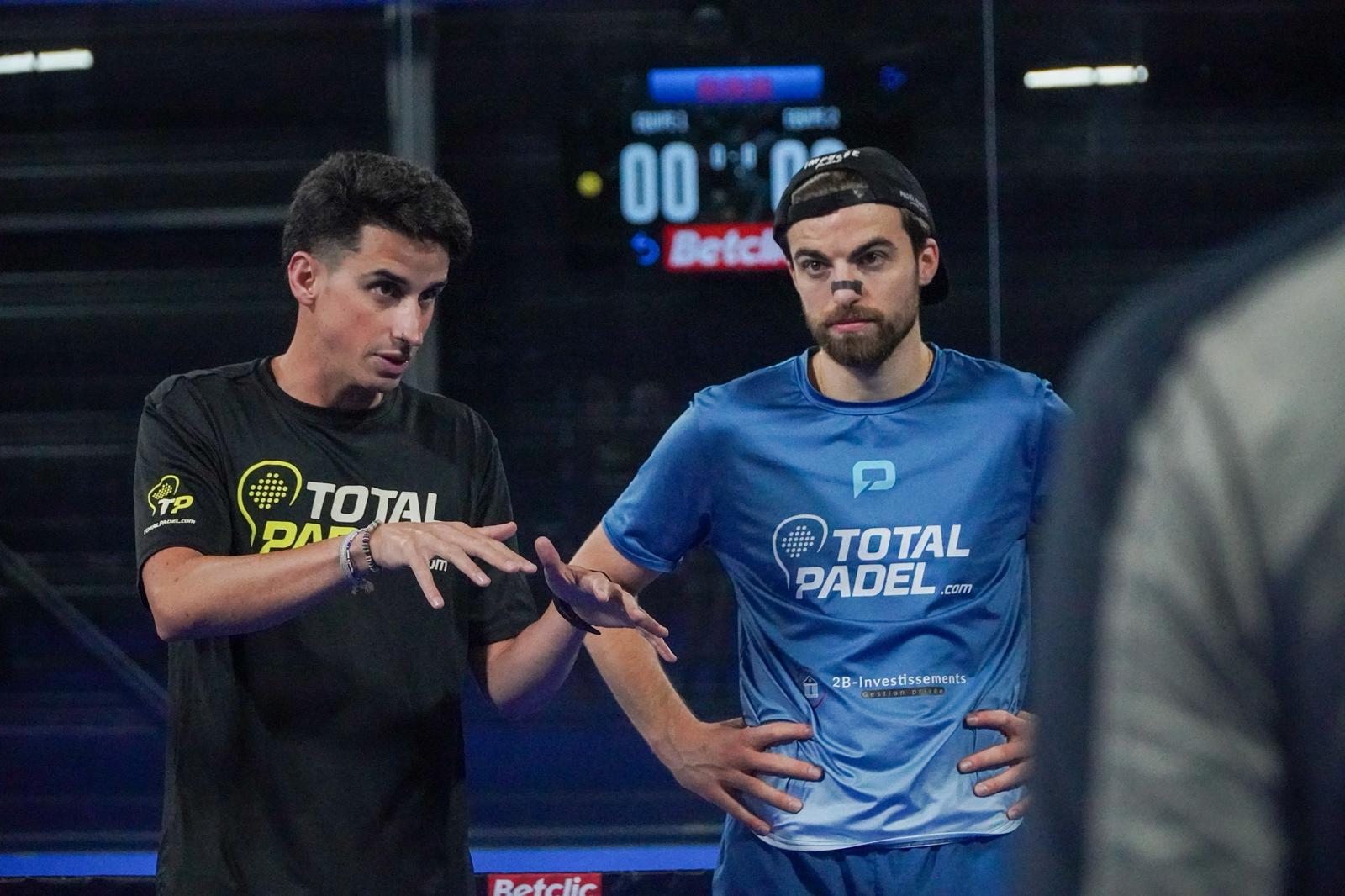 Pro padel player wearing Strapflow at Total Padel match — @padelmatchacademy